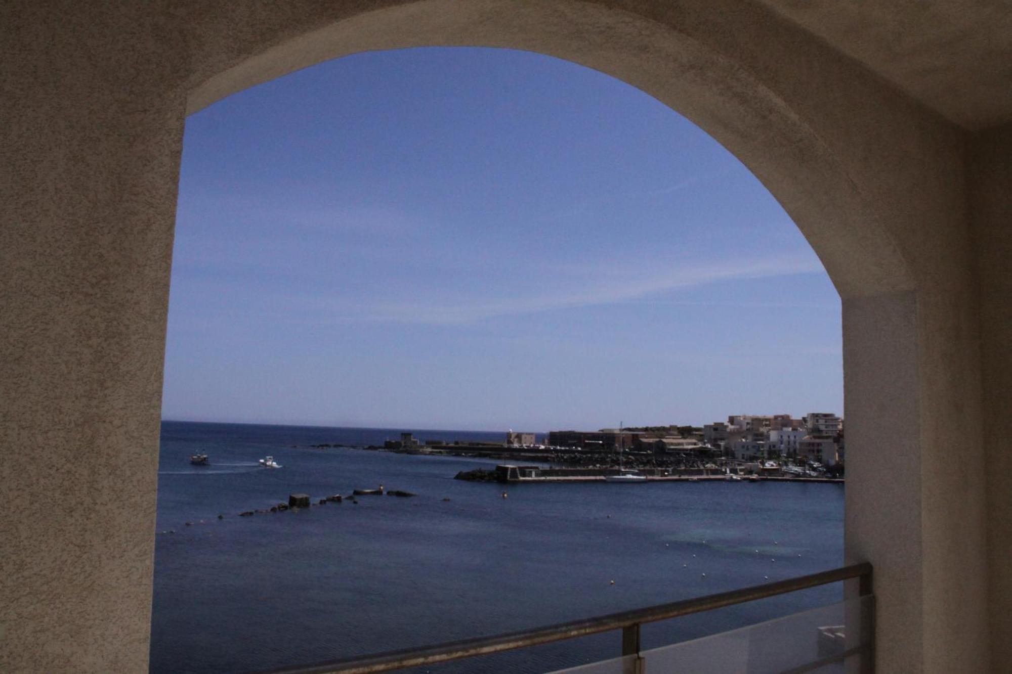 Yacht Marina Hotel Pantelleria Exterior photo